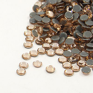 69664   Glass Hotfix Rhinestones Hotfix SS30 ,Decoration/Nails 6mm/288Pcs/ Light Peach, Hotfix  ,Material Glass,, (1 0) ()