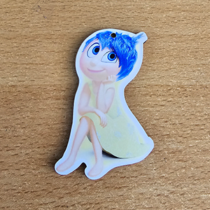 81842 Ξύλινες Φιγούρες με Αυτοκόλλητο ‘Inside Out’ Για Διακόσμηση 67X45mm/1Τεμ. Πολύχρωμο,   ,Συνθεση ,Κρεμαστά (1 3) (0gr) ()
