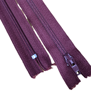85660 PLASTIC CLOSED END COIL  ZIPPERS  FOR SEWING 55cm//1Pcs/   527-DARK RED,   ,Material ,, (6 0) ()