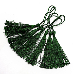 85933 TEXTILE TASSELS  FOR JEWELLERY/DECORATION 80mm//4Pcs/   FOREST GREEN COLOR, Polyester  ,Material ,,CHARMS (35 15) ()