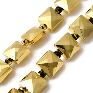 86391 SQUARE GLASS BEADS  FOR JEWELLERY 8X8mm/37Pcs//Ø1mm   GOLDEN COLOR,ELECTROPLATED   ,Material GLASS,,BEADS (6 4) ()