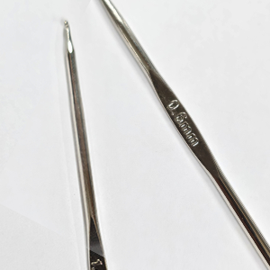 86759 Crochet Hooks/Needles  FOR EMBROIDERY 12X0.6mm/1Pcs/  (PONY) PLATINUM COLOR, Steel  ,Material Aluminum,, (20 0) ()