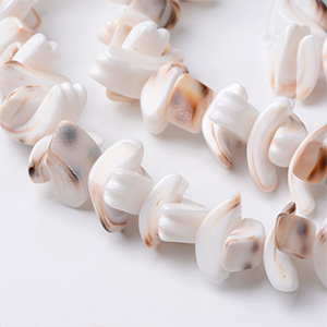 87311 NATURAL SHELL BEADS IRREGULAR SHAPE FOR JEWELLERY 10mm/64Pcs/ Natural COLOR, ,Material ,BEADS (0 0) ()