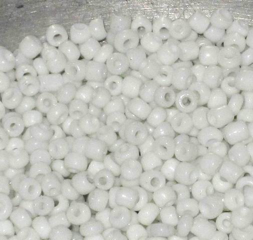 CH26407 Round Glass Seed Beads  FOR JEWELLERY 2,5mm/33gr/   WHITE COLOR,   ,Material ,,BEADS (144 16) ()