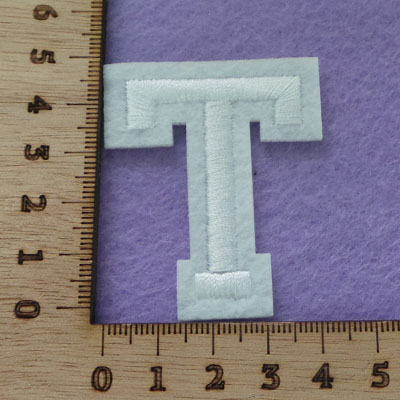 CH53168 Iron on patches, embroidered with letter t 4x5cm/1pcs white color for decoration alphabet  english alphabet (0 0)