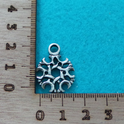 CH55949 METAL SNOWFLAKE CHARMS FOR JEWELLERY 25X20mm/3Pcs/ ANTIQUE COLOR, ,Material ,CHRISTMAS,CHARMS (11 7) ()