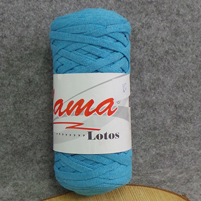 CH57878 Yarns lama lotos, ,250gr/125meters ,light blue color (0 0)