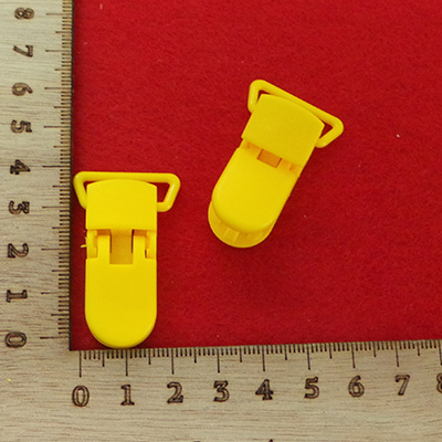 CH58522 Κλιπ για πιπιλες ακρυλικα κλιπ ,43x10mm/1τεμ.,κιτρινο χρωμα (0 0)