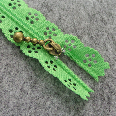 CH58851 Zippers plastic open-end, ,30cm/1pcs ,light green color (0 0)
