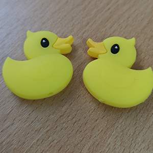 CH62280 Foodgrade silicone duck beads ,for pacifier/decoration 30x30mm/1pcs/ yellow color,   ,material food grade silicone,cartoon,beads (0 0)