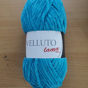 CH62815 Yarns lama velluto,polyester/velvet ,100xgr /~120meters ,turquoise color col 49 (0 0)