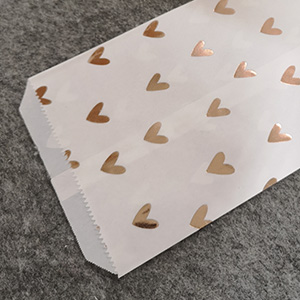 CH62940 Rectangle paper bags ,for gifts 22x13cm/5pcs/ white color, with hearts  ,material ,packaging, (0 0)