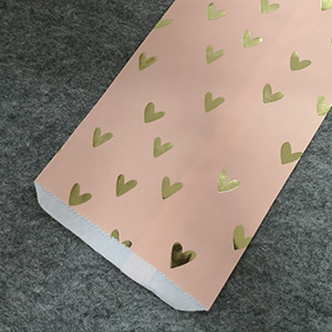 CH62942 Rectangle paper bags ,for gifts 22x13cm/5pcs/ peach color, with hearts  ,material ,packaging, (0 0)