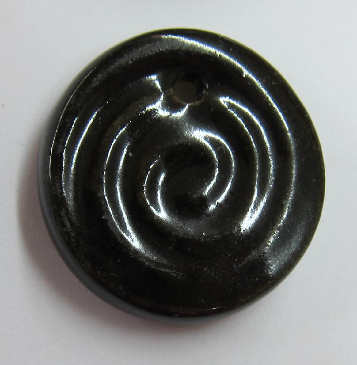 CH8216 Ceramic sea shell charms 31x7mm/2pcs black color (0 0)